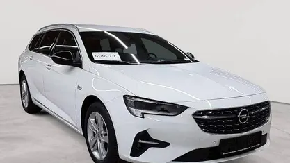 Gebraucht Opel Insignia Business 174 PS (127 kW) 2022 Jade weiß Kombi