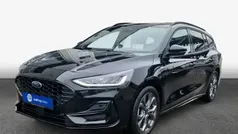 Agate black metallic Gebraucht 2023 Ford Focus ST-Line X Limousine | 22.930 € (Fairer Preis)