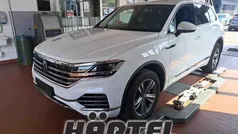 Pure white, solid Gebraucht 2022 VW Touareg Elegance SUV | 48.900 € (Fairer Preis)