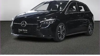 Schwarz Gebraucht 2024 Mercedes B200 Progressive Van / Kleinbus | 29.880 € (Fairer Preis)
