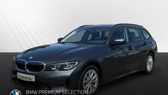 Grau Gebraucht 2022 BMW 320 Advantage Kombi | 27.498 € (Fairer Preis)