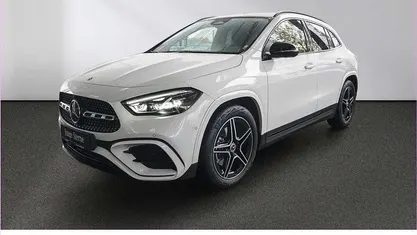 Weiß Gebraucht 2025 Mercedes GLA180 AMG SUV | 39.180 € (Fairer Preis)