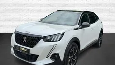 Perlmutt weiß perleffekt Gebraucht 2021 Peugeot 2008 GT SUV | 19.990 € (Fairer Preis)