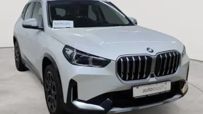 Gebraucht BMW X1 xLine 204 PS (150 kW) 2023 Mineralweiß metallic SUV