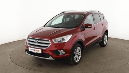 Usado Ford Kuga Titanium 150 HP (110 kW) 2018 Vermelho SUV