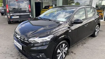 Schwarz Gebraucht 2025 Dacia Sandero Expression Kleinwagen | 15.999 € (Superpreis)