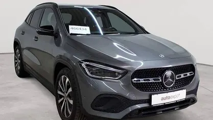Gebraucht Mercedes GLA200 Progressive 150 PS (110 kW) 2022 Mountaingrau metallic SUV