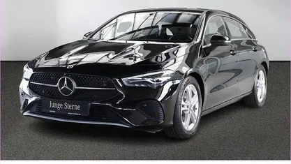 Gebraucht Mercedes CLA180 Shooting Brake 136 PS (100 kW) 2024 Unilack nachtschwarz Kombi