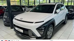 Weiss Gebraucht 2023 Hyundai Kona Trend SUV | 26.900 € (Fairer Preis)
