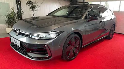 Gebraucht 2025 VW Passat R-line Limousine | 45.499 € (Fairer Preis)