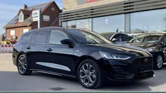 Agate black Gebraucht 2024 Ford Focus ST-Line Kombi | 21.850 € (Superpreis)