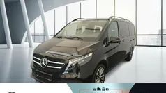 Obsidianschwarz metallic Gebraucht 2023 Mercedes V300 Van / Kleinbus | 59.490 € (Guter Preis)
