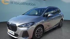 Grau Gebraucht 2023 BMW 218 Active Tourer Van / Kleinbus | 28.199 € (Fairer Preis)