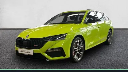 Gebraucht Skoda Octavia RS 245 PS (180 kW) 2022 Mambagrün Kombi