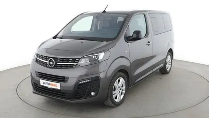 Grau Gebraucht 2019 Opel Zafira Innovation Van / Kleinbus | 28.200 € (Fairer Preis)