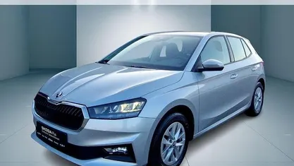 Gebraucht Skoda Fabia Ambition 95 PS (69 kW) 2022 Brilliantsilber metallic Kleinwagen