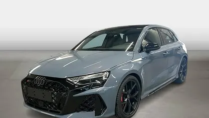 Usata Audi RS3 Ambiente 400 CV (294 kW) 2026 Grigio Berlina