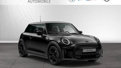 Gebraucht Mini Cooper 136 PS (100 kW) 2023 Midnight black metallic Kleinwagen