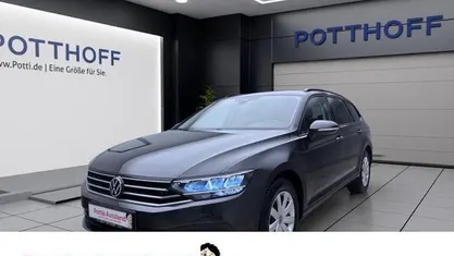 Grau Gebraucht 2021 VW Passat Kombi | 22.922 € (Fairer Preis)
