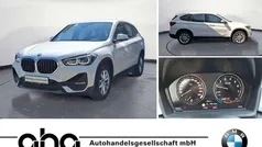 Weiß Gebraucht 2022 BMW X1 Advantage SUV | 25.690 € (Guter Preis)