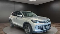 Silber Gebraucht 2024 VW Tiguan Elegance SUV | 46.450 € (Superpreis)