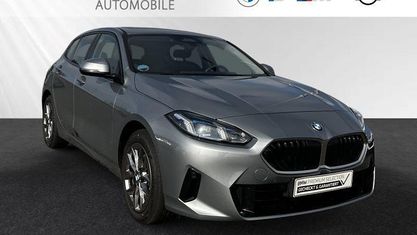 Gebraucht BMW 120 Efficient Dynamics 170 PS (125 kW) 2024 Skyscraper grau metallic Kleinwagen