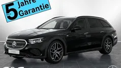 Metalliclack obsidianschwarz Gebraucht 2025 Mercedes E300 Kombi | 89.879 €