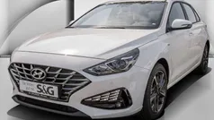 Serenity white Neu 2024 Hyundai i30 Trend Kleinwagen | 26.680 € (Guter Preis)