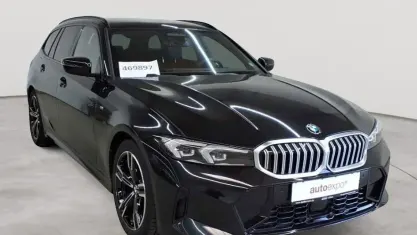 Gebraucht BMW 320 Sport Line 184 PS (135 kW) 2024 Saphirschwarz metallic Kombi