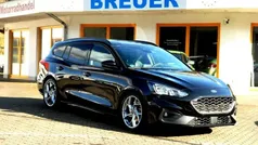 Schwarz Gebraucht 2020 Ford Focus Performance Edition Limousine | 21.896 € (Fairer Preis)