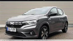 Grau Gebraucht 2025 Dacia Sandero Journey Kleinwagen | 20.435 € (Fairer Preis)