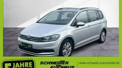 Reflexsilber metallic Gebraucht 2022 VW Touran Comfortline Van / Kleinbus | 22.790 € (Guter Preis)