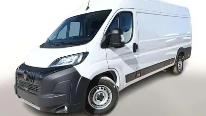 Kaolin weiß Gebraucht 2024 Peugeot Boxer Van | 30.810 € (Fairer Preis)