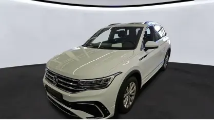 Gebraucht VW Tiguan R-line 150 PS (110 kW) 2023 Weiss SUV