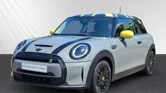Grau Gebraucht 2022 Mini Cooper SE Classic Kleinwagen | 17.990 € (Fairer Preis)
