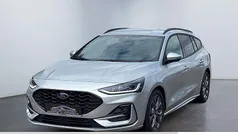 Moondust silver Gebraucht 2024 Ford Focus ST-Line Kombi | 31.990 € (Fairer Preis)