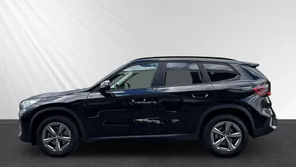 Schwarz Gebraucht 2023 BMW X1 Shadowline SUV | 38.888 € (Fairer Preis)