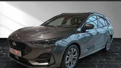 Magneticgrau (metallic) Gebraucht 2023 Ford Focus ST-Line Kombi | 26.900 € (Fairer Preis)
