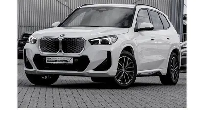 Gebraucht BMW iX1 M Sport 230 kW (313 PS) 2025 Weiß SUV