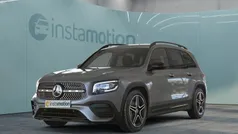 Grau Gebraucht 2023 Mercedes GLB200 AMG SUV | 41.711 € (Fairer Preis)