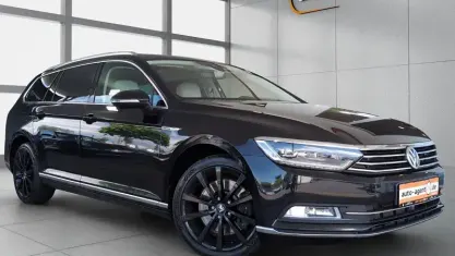 Gebraucht VW Passat Highline 287 PS (211 kW) 2015 Deep black perleffekt Kombi