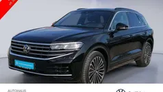Grenadillschwarz metallic Gebraucht 2023 VW Touareg Elegance SUV | 66.489 € (Fairer Preis)