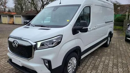Weiß Neu 2025 Maxus eDeliver 9 Van | 39.990 € (Fairer Preis)