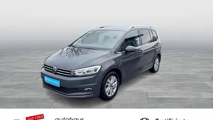 Delfingrau metallic Gebraucht 2022 VW Touran Highline Van / Kleinbus | 23.949 € (Fairer Preis)