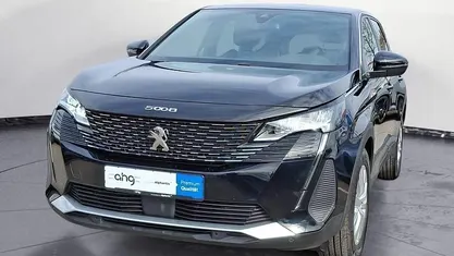 Gebraucht Peugeot 5008 Active 136 PS (100 kW) 2024 Schwarz SUV