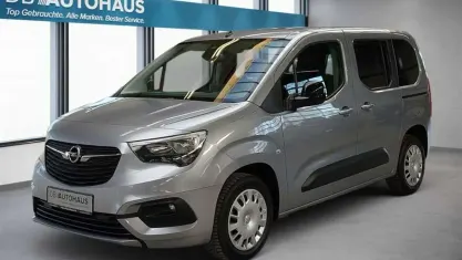 Second-hand Opel Combo Life Elegance 131 CP (96 kW) 2022 Argintiu Monovolum