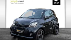 Schwarz Gebraucht 2021 Smart ForTwo Coupé Passion Kleinwagen | 12.880 € (Fairer Preis)