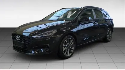 Gebraucht Hyundai i30 101 PS (74 kW) 2025 Schwarz Kombi