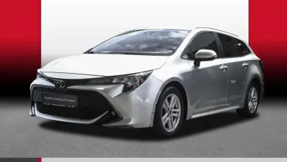 Gebraucht Toyota Corolla Business Edition 116 PS (85 kW) 2019 Cosmicsilber metallic Kombi