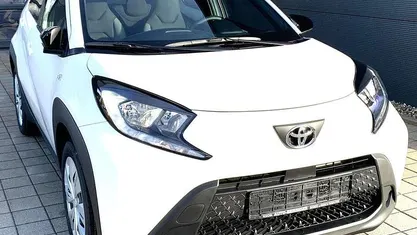 Gebraucht 2025 Toyota Aygo Business Edition Kleinwagen | 16.990 € (Fairer Preis)